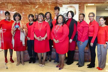 100 women gathered over lunch for candid conversations around how to live healthier lives.