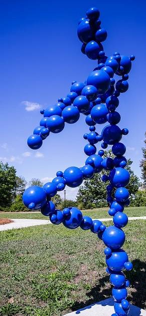 Blue Bubbles sculpture
